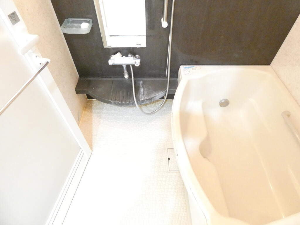 バス・シャワールーム　バス※別部屋参考写真