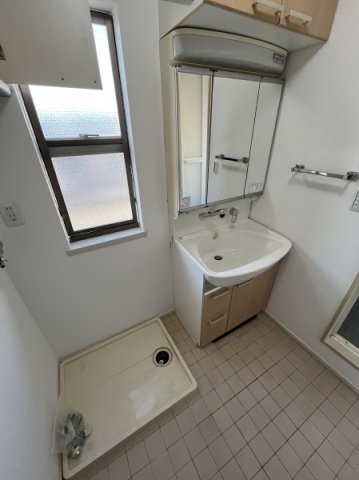 西ヶ原4丁目戸建の内装写真