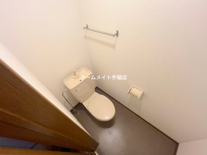 トイレ　ウォシュレット付きで快適な環境です♪