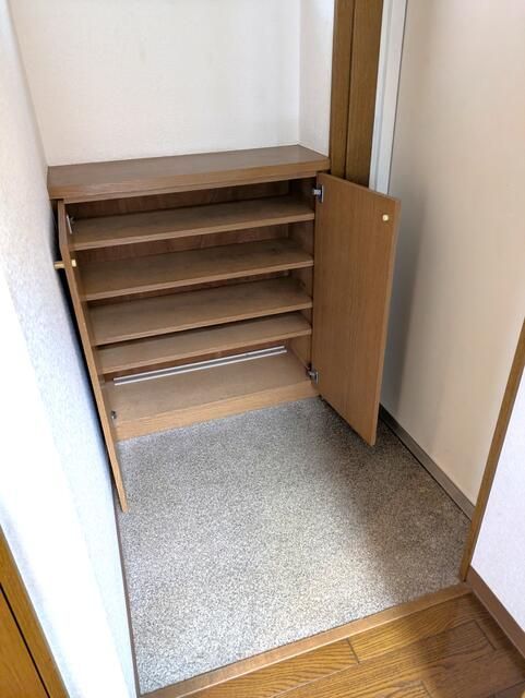 玄関　（別タイプ参考写真）アゼリア動坂 北区田端１