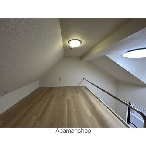 コンビニ　ファミリーマート豊島池袋三丁目店（コンビニ）まで470m
