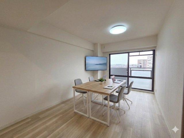 居室・リビング　画像中の家具はAIにより配置加工しているため、付属いたしませ