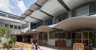幼稚園・保育園　港区立伊皿子坂保育園（幼稚園・保育園）まで464m