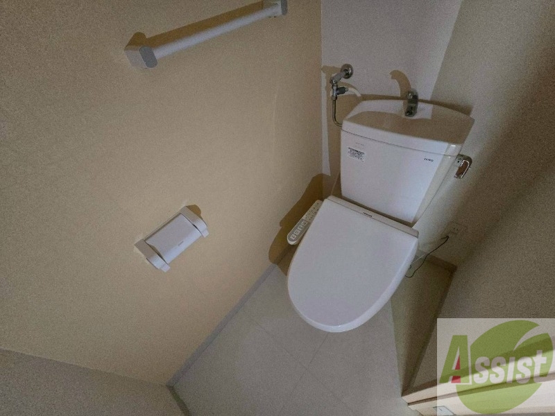 トイレ　こちらはトイレです。清潔感があり、安心して使用できます。