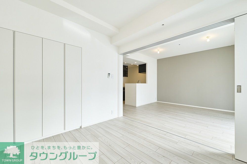 ＪＲ山手線 新橋駅 徒歩11分 15階建 築4年の内装写真