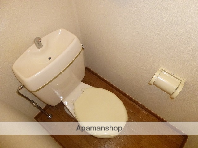 京王線 千歳烏山駅 徒歩13分 3階建 築26年のトイレ写真