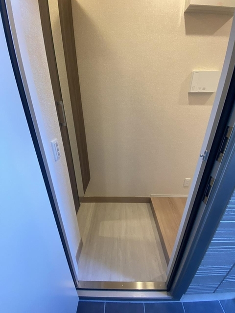 ヴィタ西京極の玄関写真
