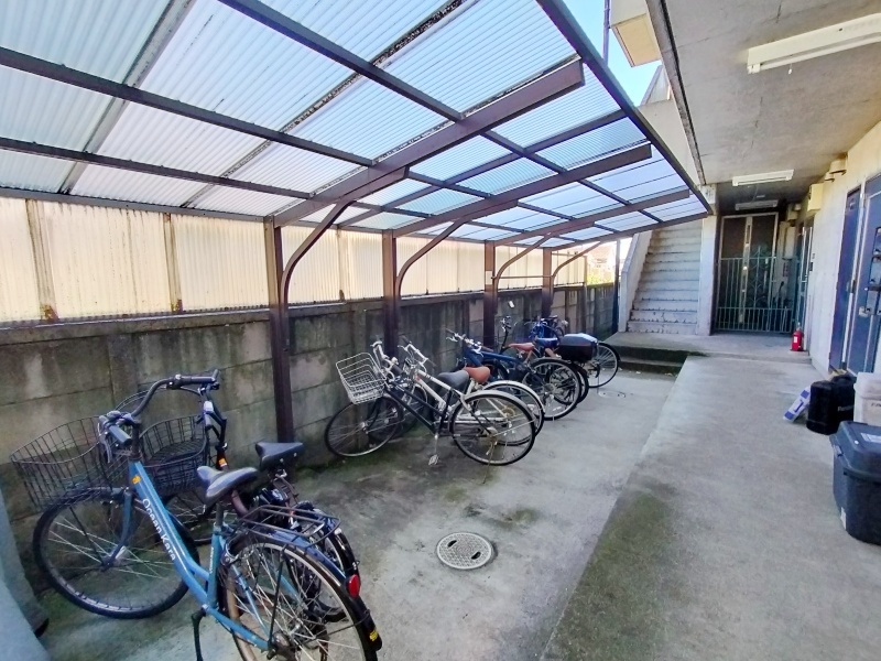 四葉アパートメントの外観写真