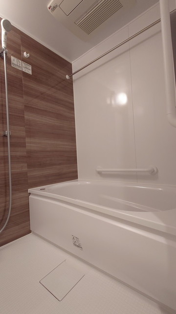バス・シャワールーム　※写真は同タイプ住戸です。