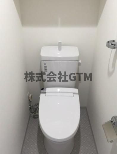 京王線 千歳烏山駅 徒歩5分 5階建 築11年のトイレ写真