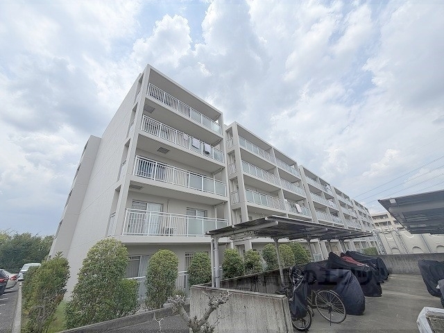 アーバンエース松井山手パルの外観写真
