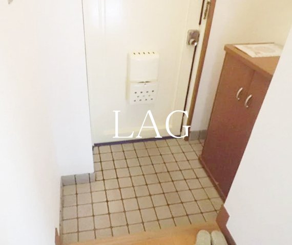 玄関　玄関です。