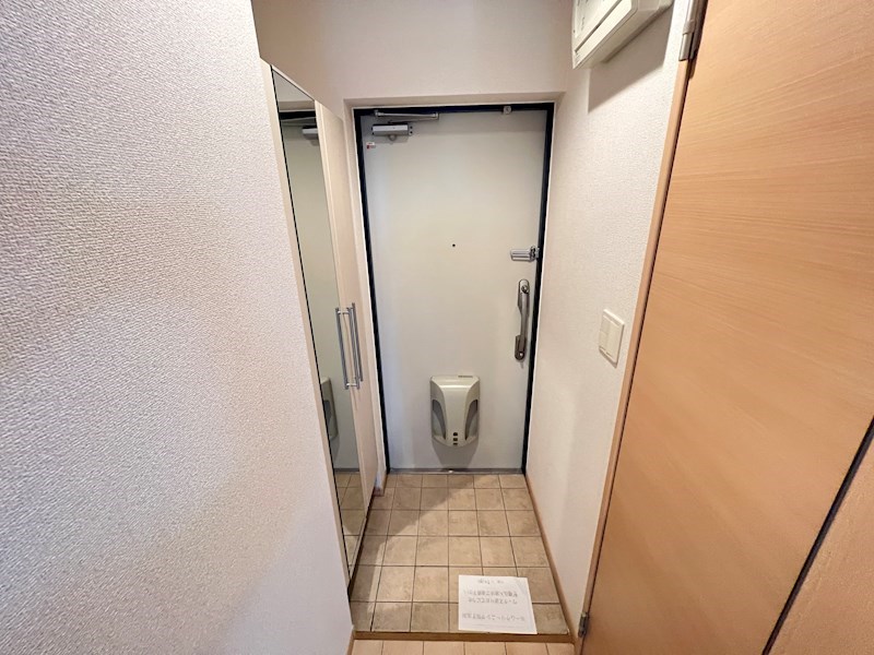 ジアコスモ神戸三宮の玄関写真