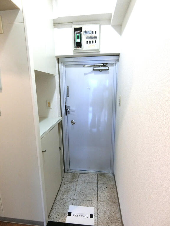 シャンボール高円寺の玄関写真