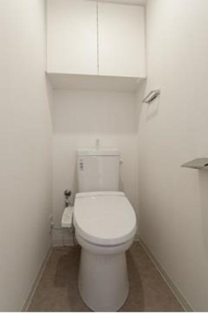 トイレ　※写真は同タイプ住戸です。