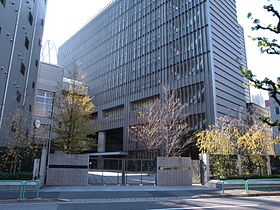 中学校　大妻中学校（中学校）まで587m