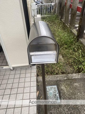 ＪＲ東海道本線 辻堂駅 バス乗車時間：6分 最寄りバス停で下車 徒歩3分 2階建 築36年の内装写真