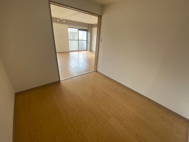 アルンハイム芦屋の居間写真