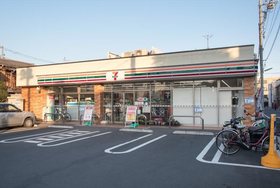 コンビニ　セブンイレブン世田谷中央病院前店（コンビニ）まで222m