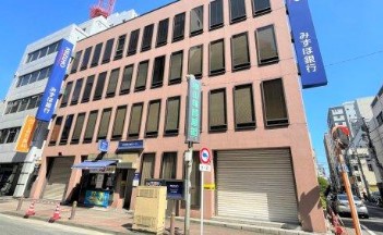 銀行　みずほ銀行横山町支店（銀行）まで165m