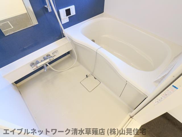 バス・シャワールーム　きれいなお風呂です