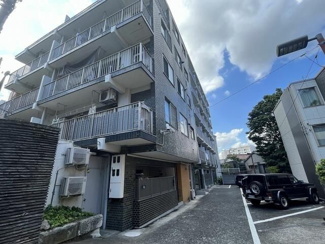 建物外観　四谷グリーンマンション