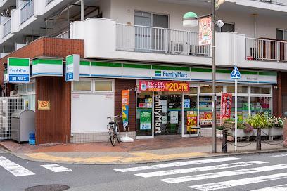 コンビニ　ファミリーマート 亀有三丁目店（コンビニ）まで300m