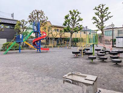 公園　葛飾区立前津公園（公園）まで300m