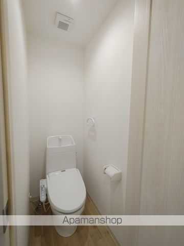 京成千葉線 西登戸駅 徒歩4分 3階建 築7年のトイレ写真
