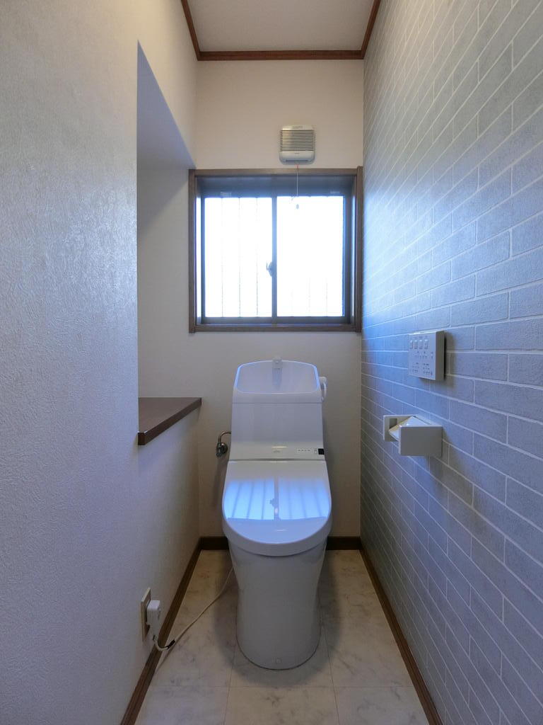 熊取町小谷北貸家のトイレ写真