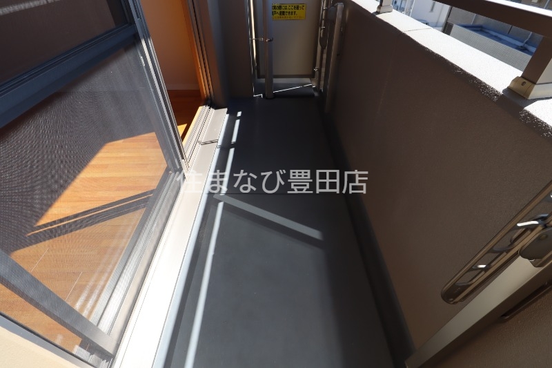 バルコニー　同型別部屋写真