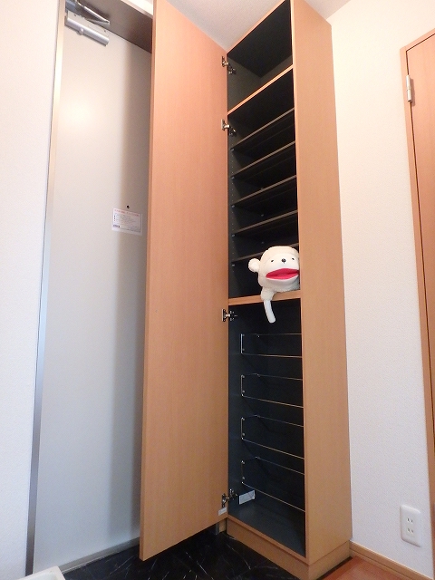 玄関　トールサイズの下駄箱で、玄関周りもスッキリ★