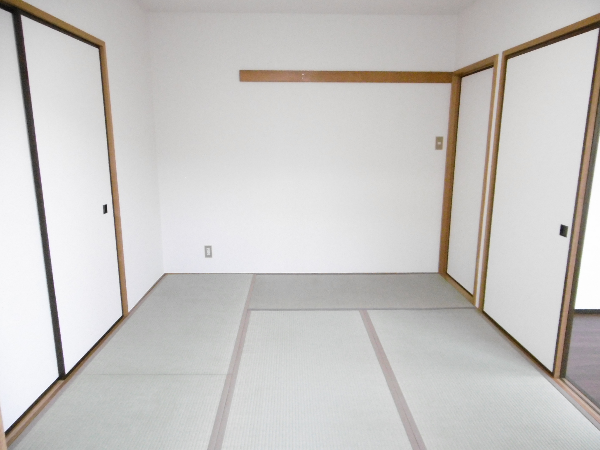 その他部屋・スペース　６帖の和室になります。和室ってイイですよね！