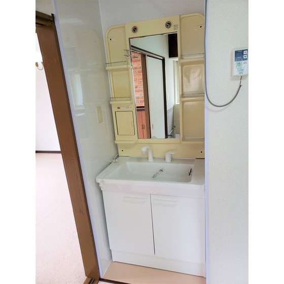 洗面設備　シャンドレ