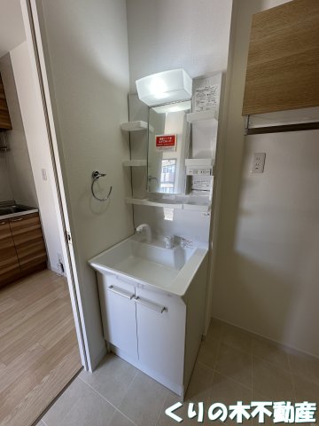 洗面設備　広い洗面スペース