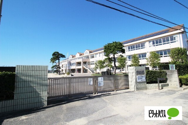 中学校　伊勢崎市立あずま中学校（中学校）まで1841m