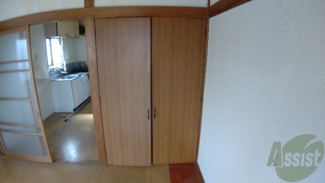 収納　収納スペースはこんな感じで大きさは十分ありますね。
