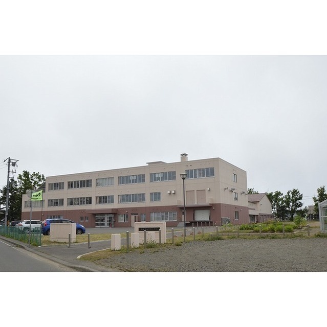 小学校　中央小学校（小学校）まで1200m