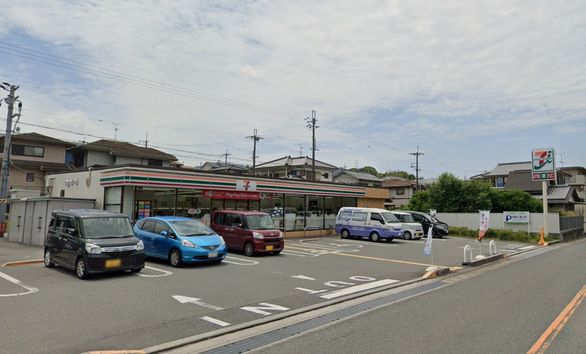 コンビニ　セブンイレブン富田林藤沢台7丁目店（コンビニ）まで581m