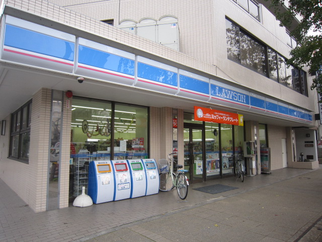 コンビニ　ローソン Ｌ 井草三丁目（コンビニ）まで387m