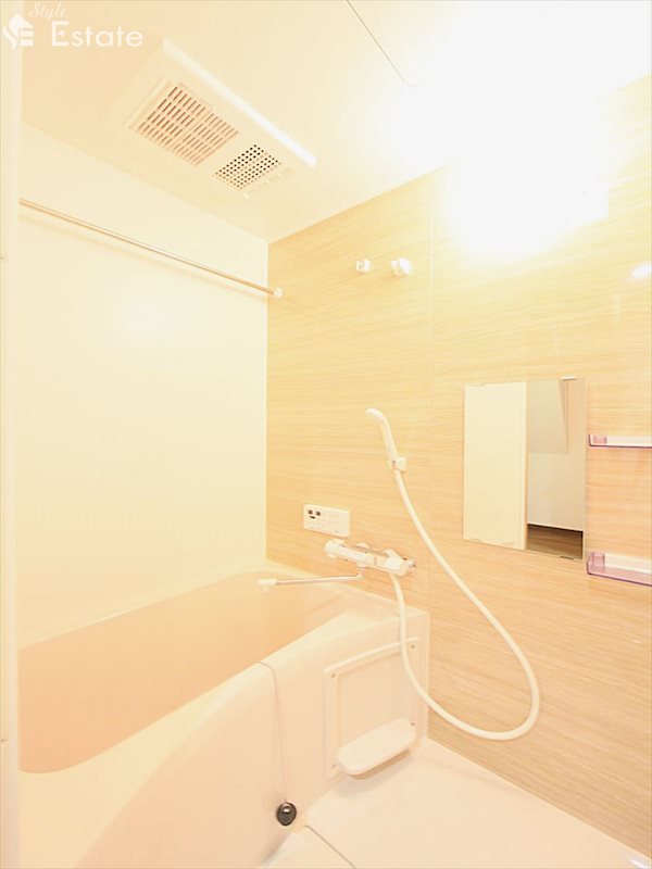 バス・シャワールーム　バスルーム