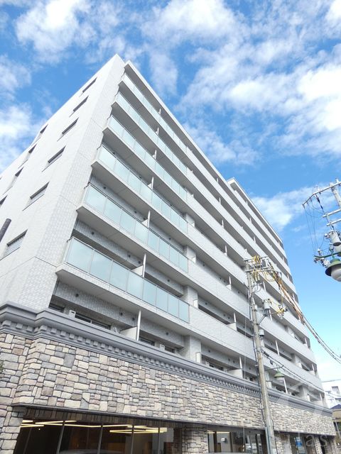 大阪市西淀川区御幣島のマンションの建物外観
