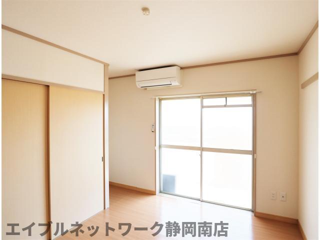 居室・リビング　ゆったりとしたリビングです