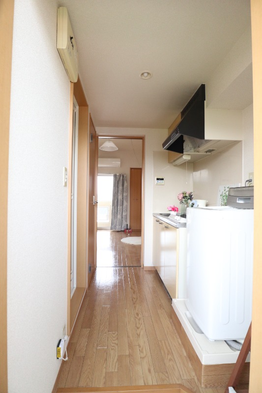 玄関　家具・家電は付きません。