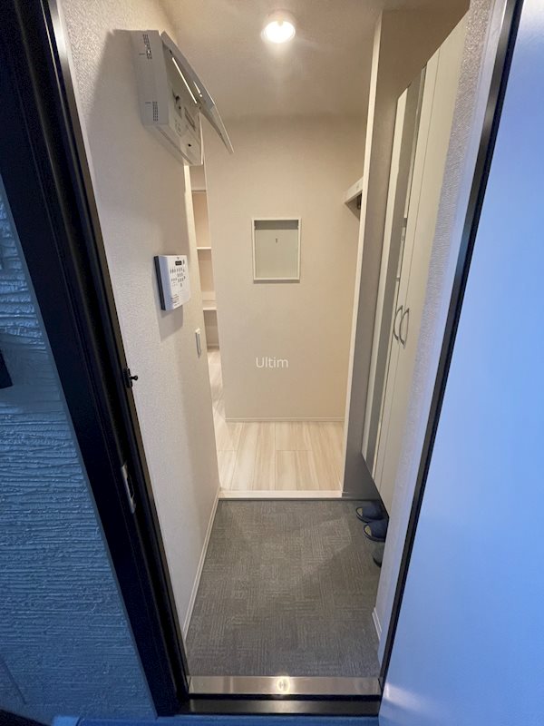 D-room三条大橋の玄関写真