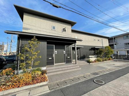 姫路市広畑区長町のアパートの建物外観