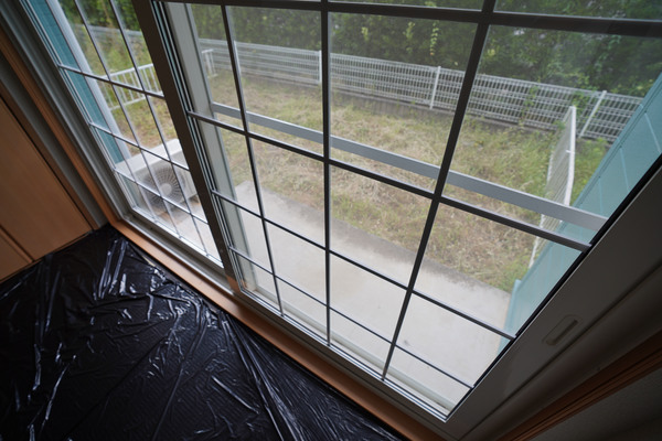 庭　同じ建物の別のお部屋