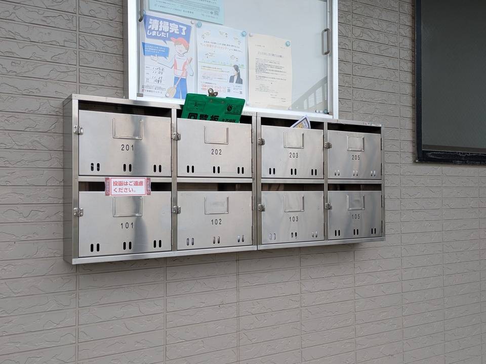 エントランス　メールBOX