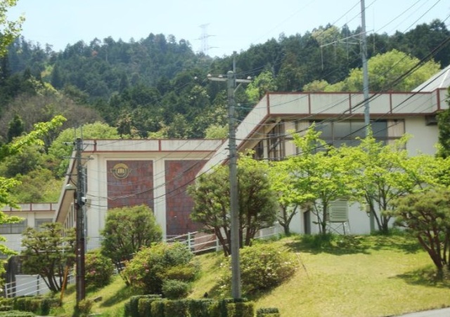 小学校　湖南市立三雲東小学校（小学校）まで600m