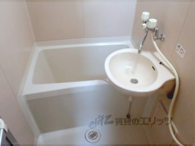 バス・シャワールーム　バス